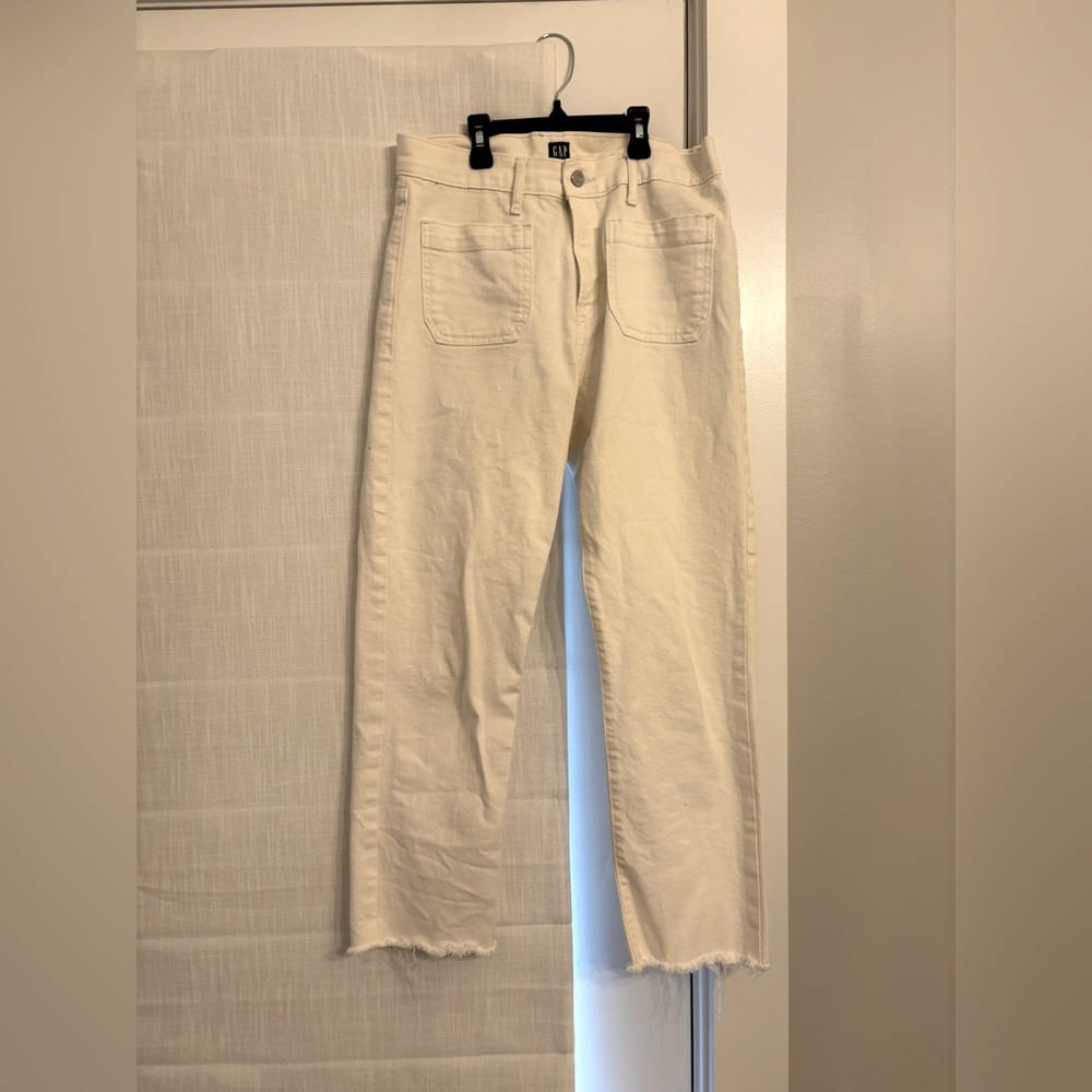 Off white gap cut off jeans!